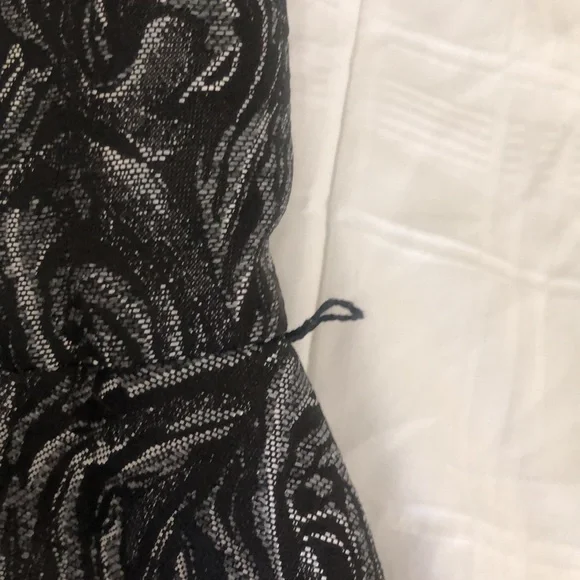 Black and silver Jones Wear Dress size 14 - Picture 3 of 3